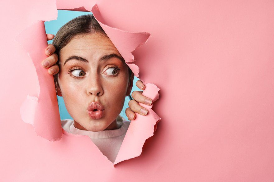 العلاقة الحميمية والضغط المهني: حلول عملية للأزواج العاملين